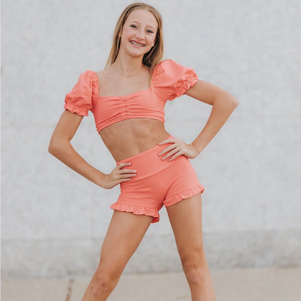 SoKali Dance Daisy Top and The Ruffle Dance Short Child Large